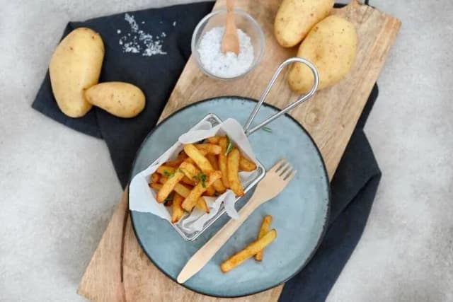 Jak smakują frytki z frytkownicy beztłuszczowej? Zaskakujące porównanie smaków Jak smakują frytki z frytkownicy beztłuszczowej? Zaskakujące porównanie smaków
