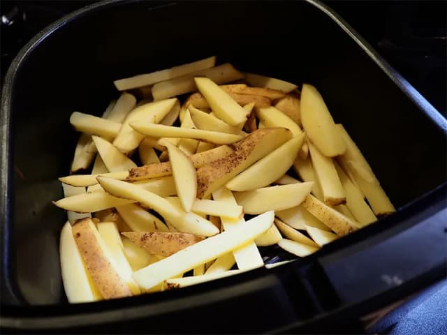 Jak smażyć frytki we frytkownicy beztłuszczowej bez błędów i stresu Jak smażyć frytki we frytkownicy beztłuszczowej bez błędów i stresu