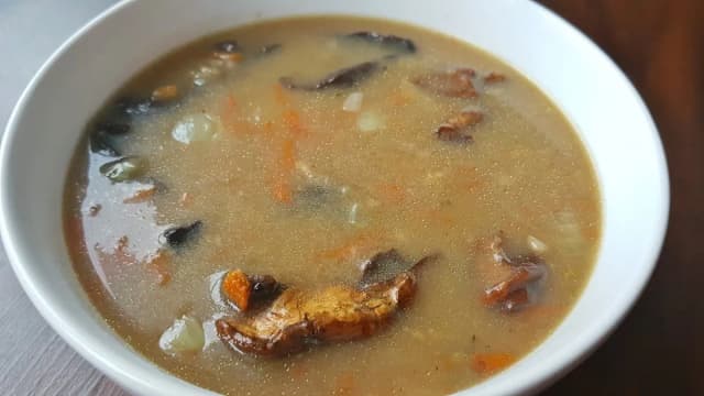 Jak zrobić zupę grzybową z suszonych grzybów – prosty przepis krok po kroku Jak zrobić zupę grzybową z suszonych grzybów – prosty przepis krok po kroku